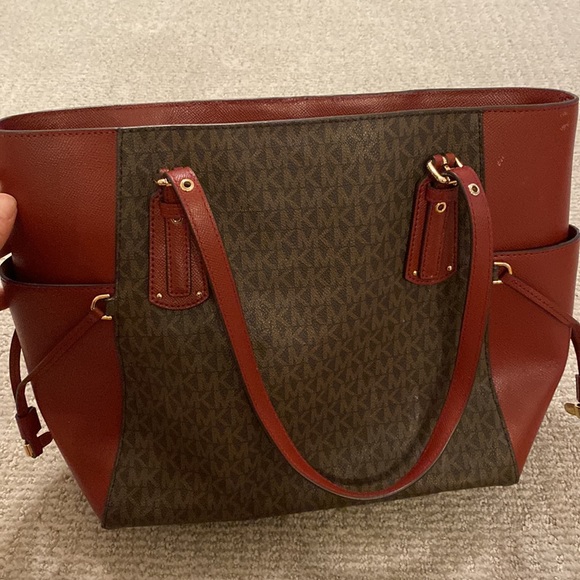 Michael Kors purse - Picture 5 of 6